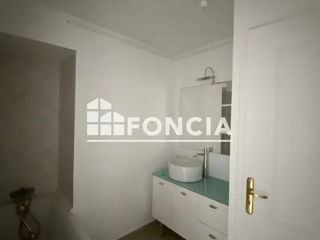 Appartement à louer, 61m², Vrigne aux Bois