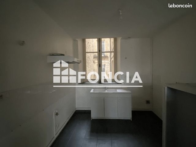 Appartement à louer, 79m², Charleville-Mézières