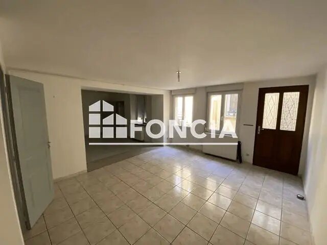Appartement à louer, 91m², Charleville-Mézières