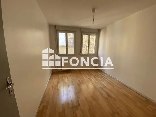 Appartement à louer, 91m², Charleville-Mézières