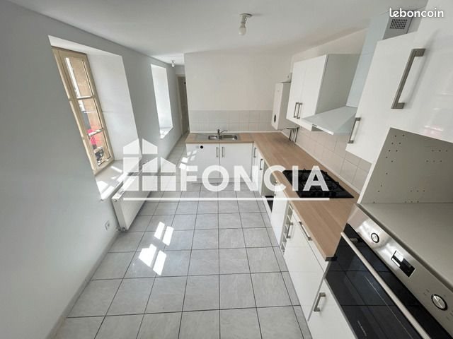 Appartement à louer, 118m², Charleville-Mézières