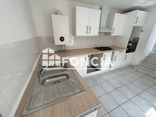 Appartement à louer, 118m², Charleville-Mézières