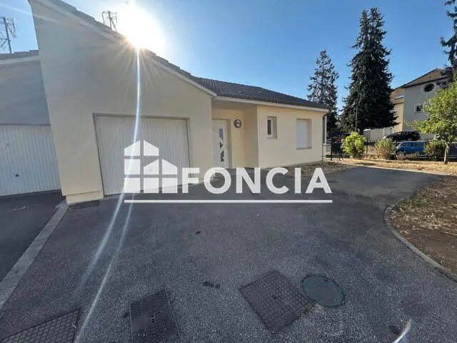 Maison à louer, 82m², Guénange