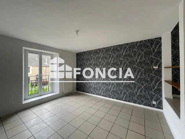 Appartement à louer, 93m², Tournes