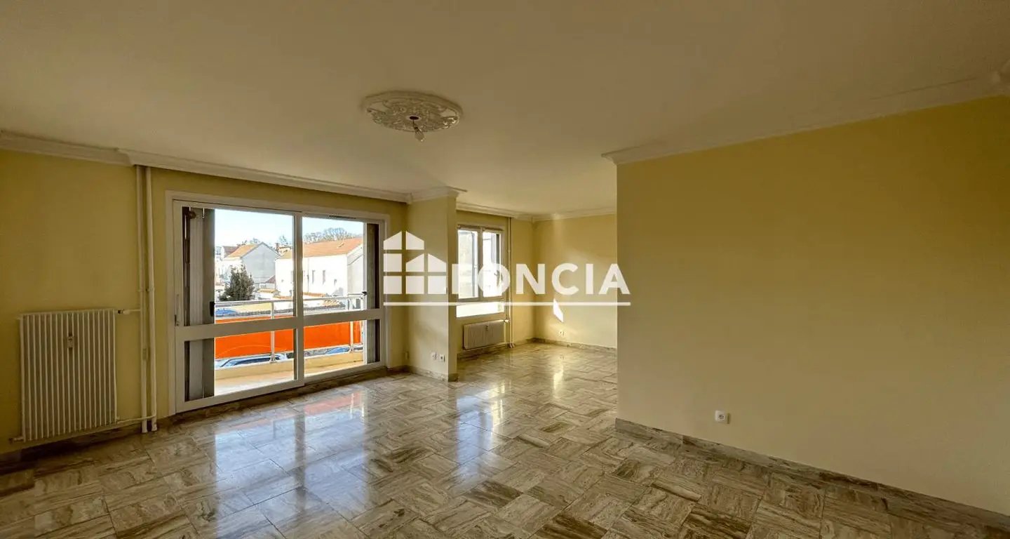 Appartement à louer, 92m², Cormontreuil