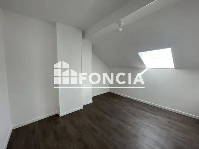 Appartement à louer, 29m², Charleville-Mézières