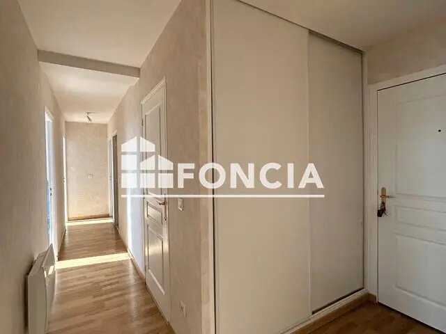 Appartement à louer, 70m², Rethel