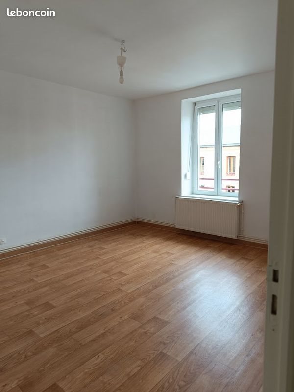 Appartement à louer, 78m², Vrigne aux Bois
