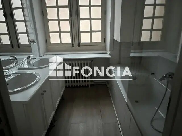 Appartement à louer, 134m², Charleville-Mézières