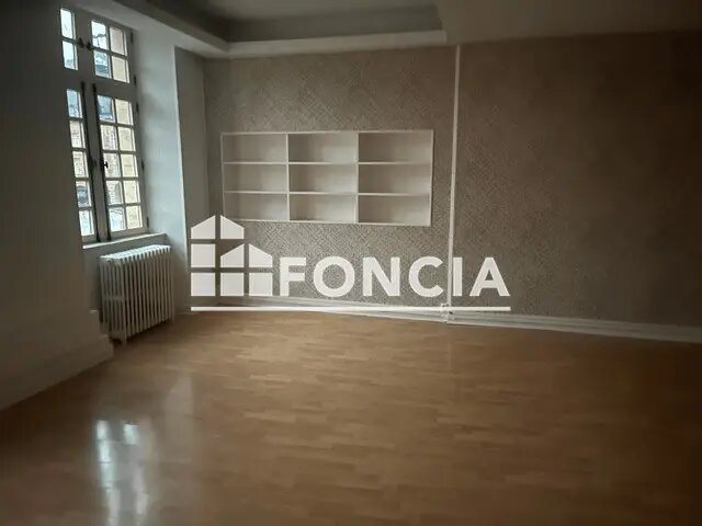 Appartement à louer, 134m², Charleville-Mézières