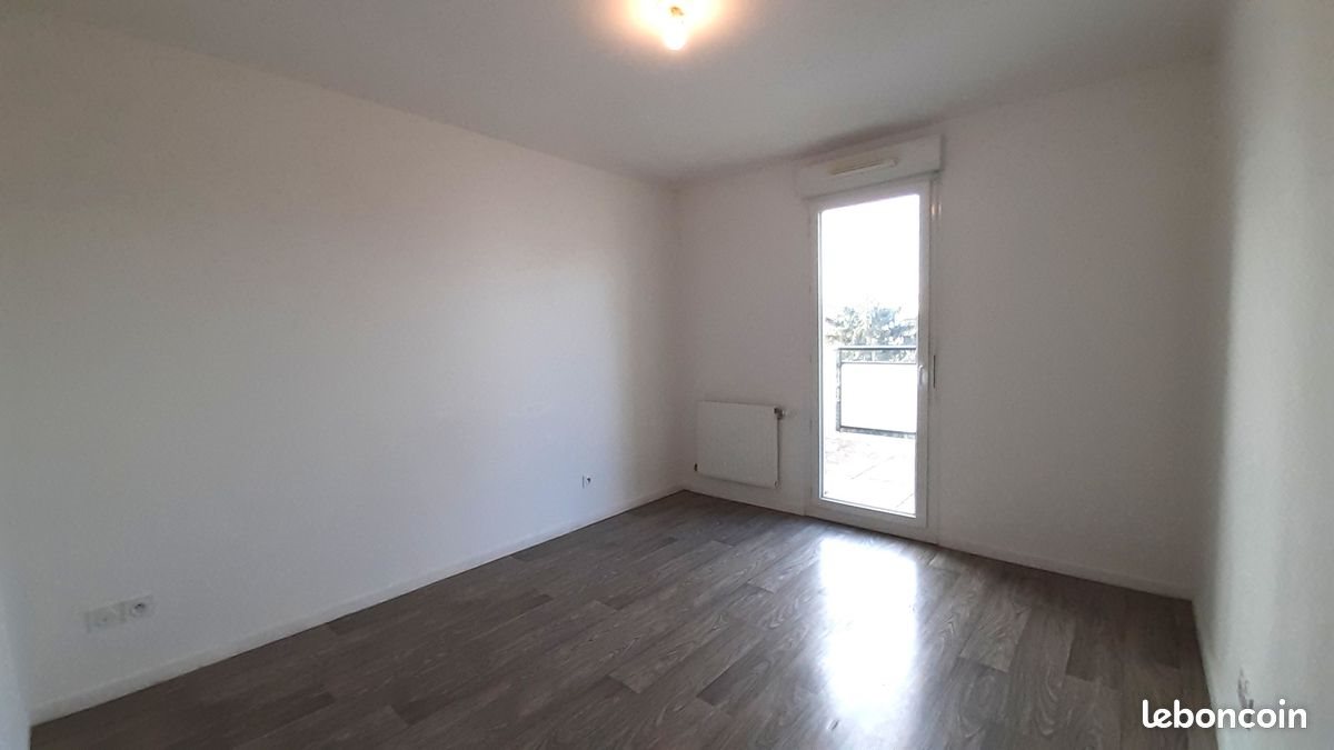 Appartement à louer, 42m², Vénissieux
