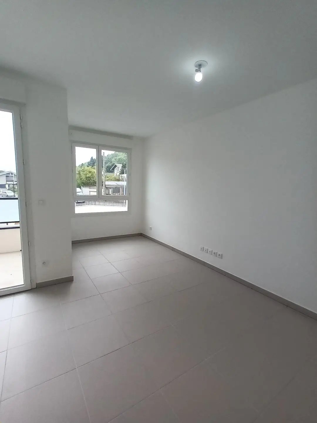 Appartement à louer, 65m², Publier