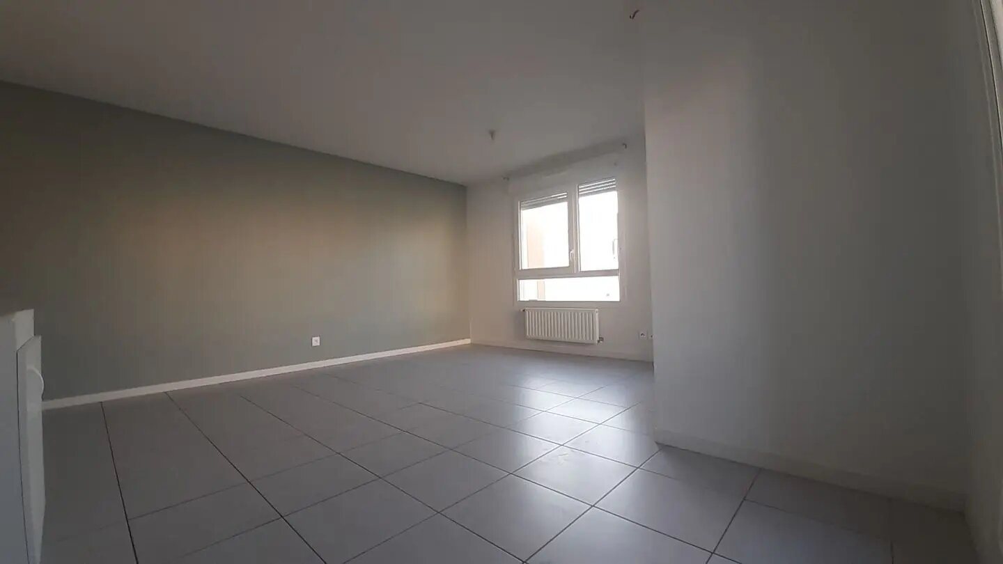 Appartement à louer, 60m², Vaulx-en-Velin