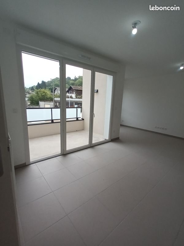 Appartement à louer, 65m², Publier