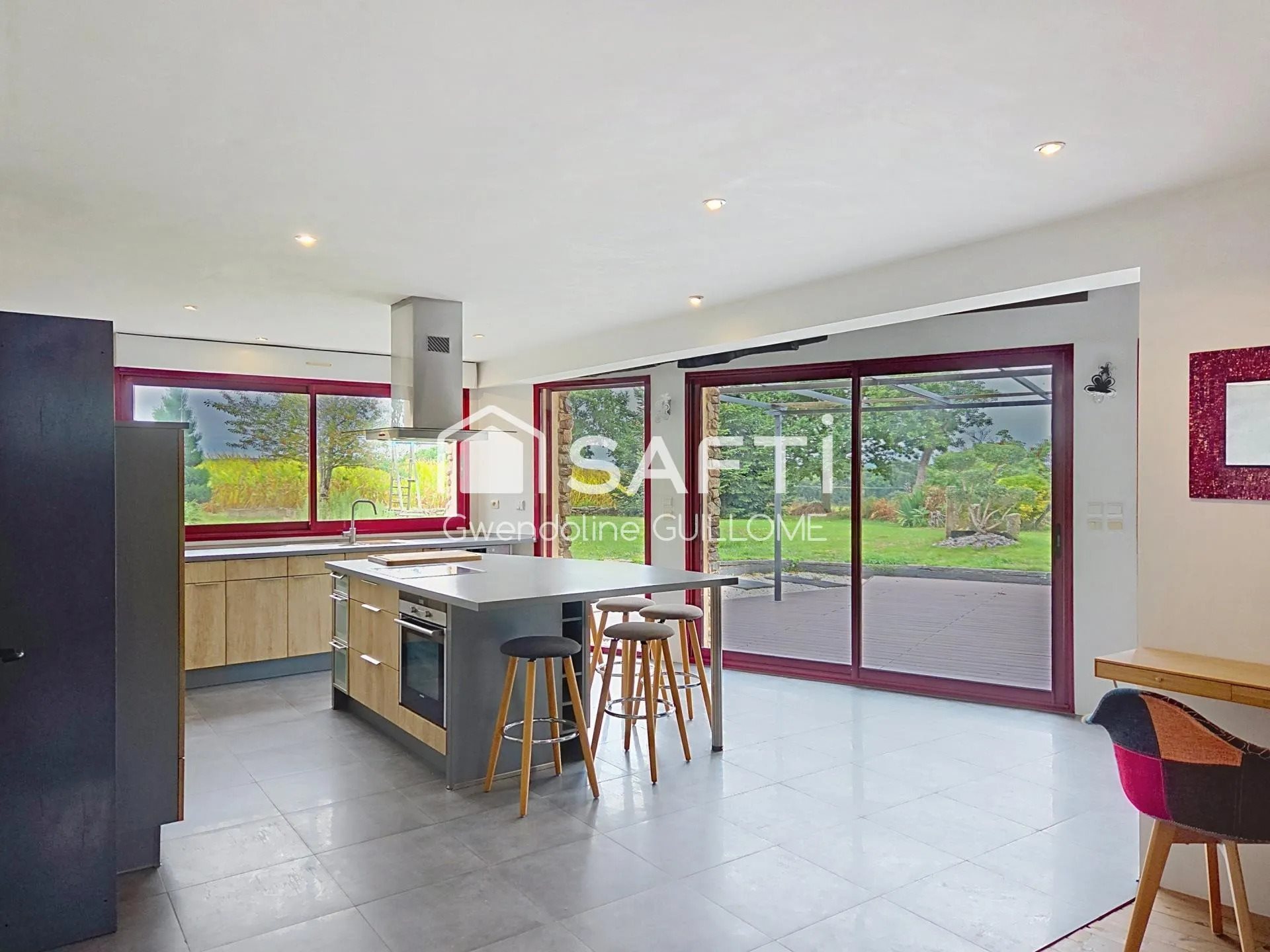 Maison à louer, 138m², Locqueltas