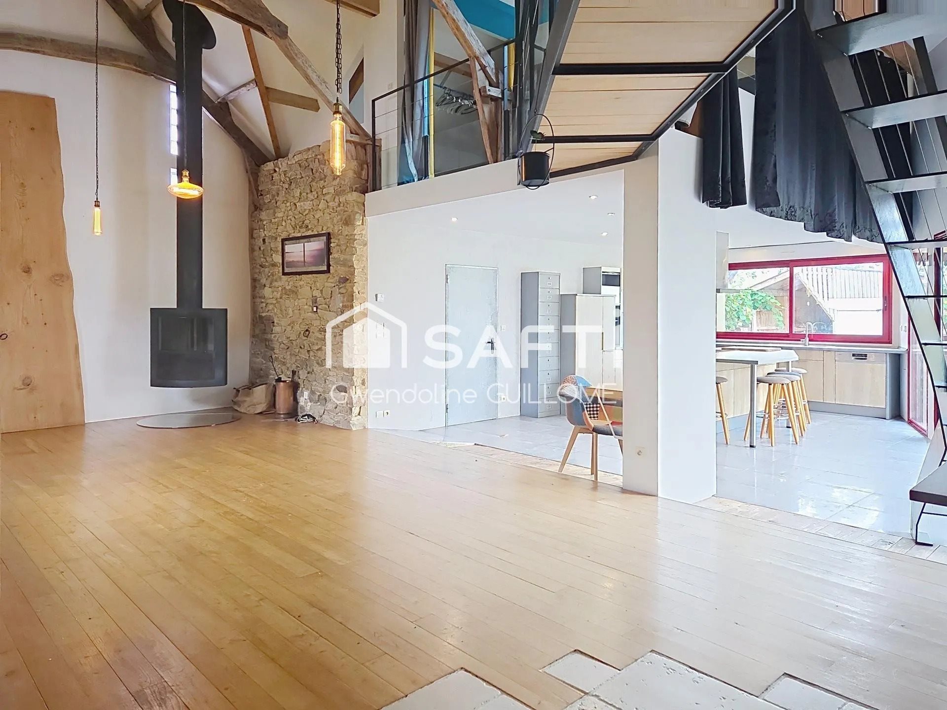 Maison à louer, 138m², Locqueltas