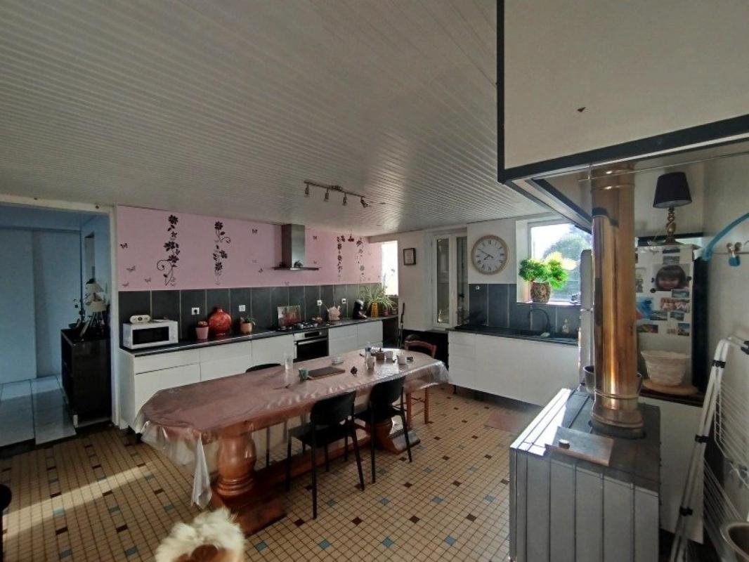 Maison à vendre, 120m², Lamothe-Landerron