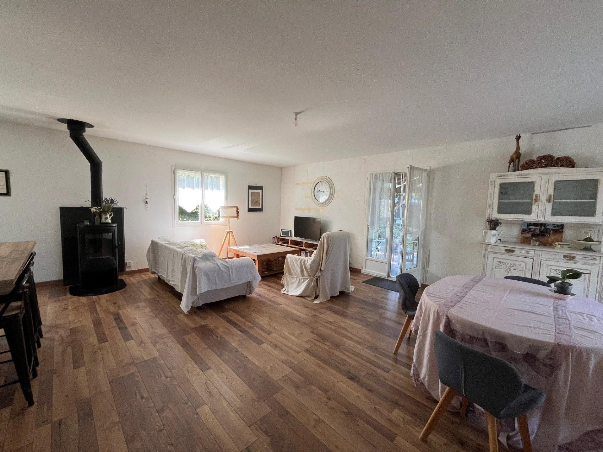 Maison à vendre, 102m², Salornay-sur-Guye