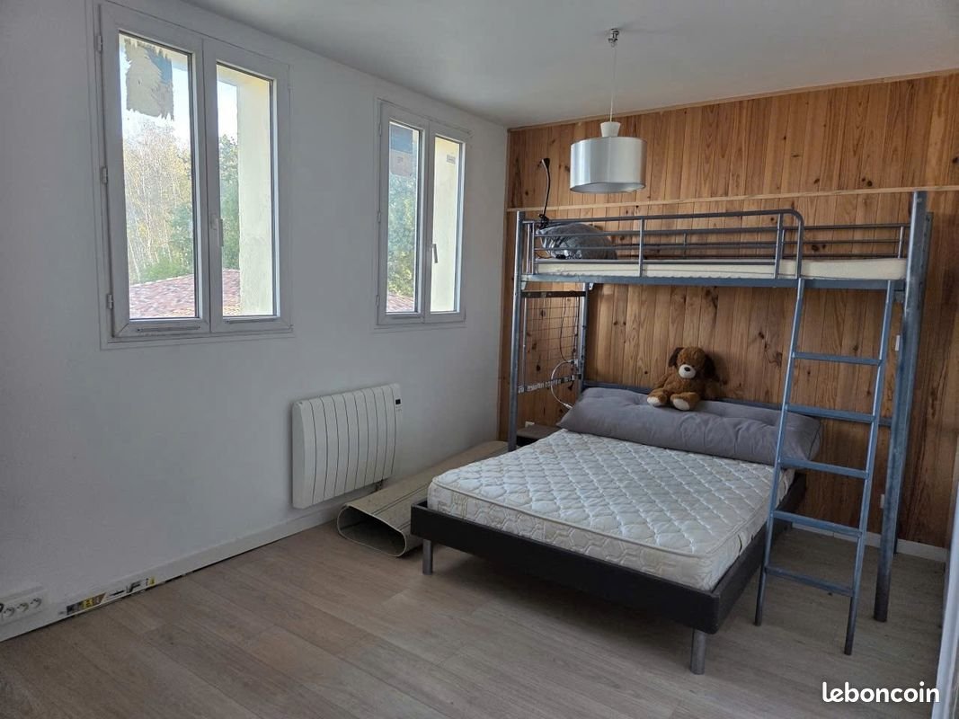 Appartement à louer, 60m², Montussan