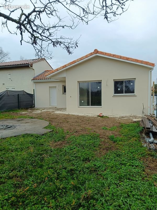 Maison à louer, 120m², Galgon