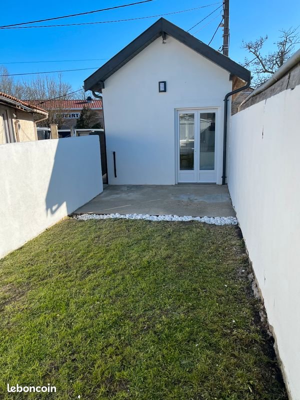 Appartement à louer, 20m², Saint-Médard-en-Jalles