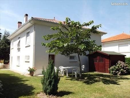 Maison à louer, 135m², Pineuilh
