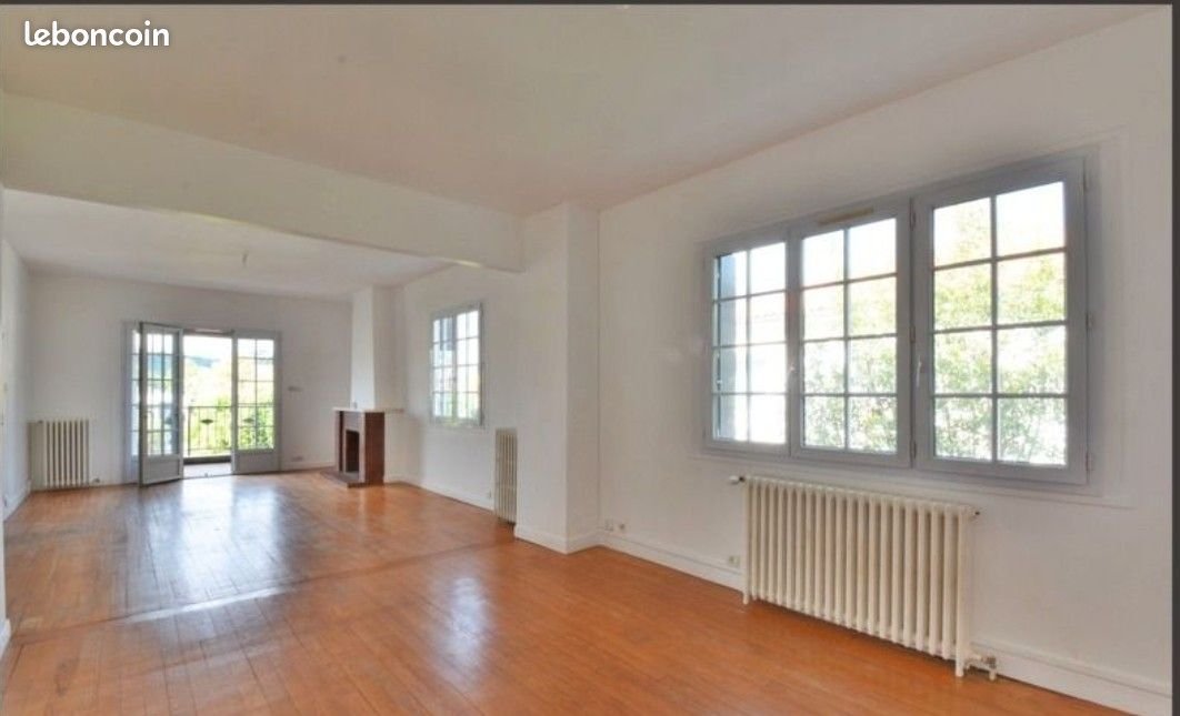 Maison à louer, 135m², Pineuilh