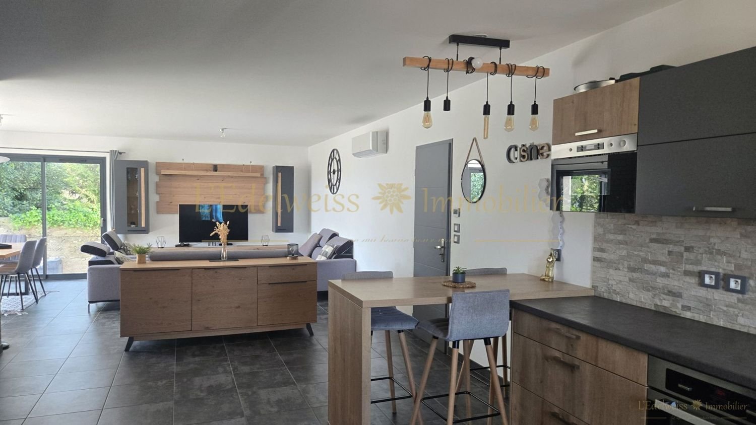 Maison à vendre, 109m², Bezouce