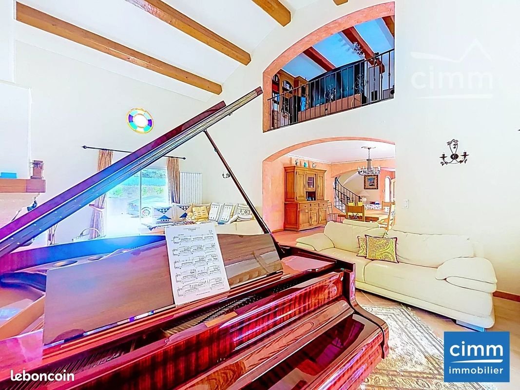 Maison à vendre, 261m², Draguignan