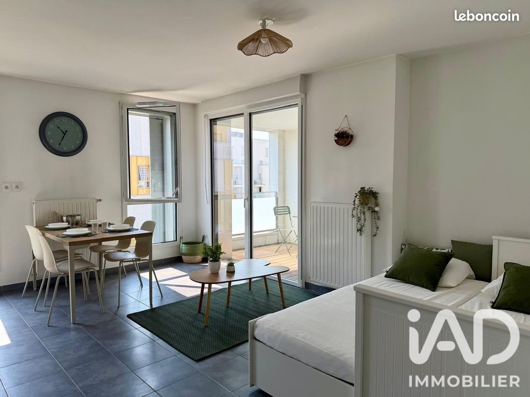 Appartement à louer, 47m², Lyon 8ème