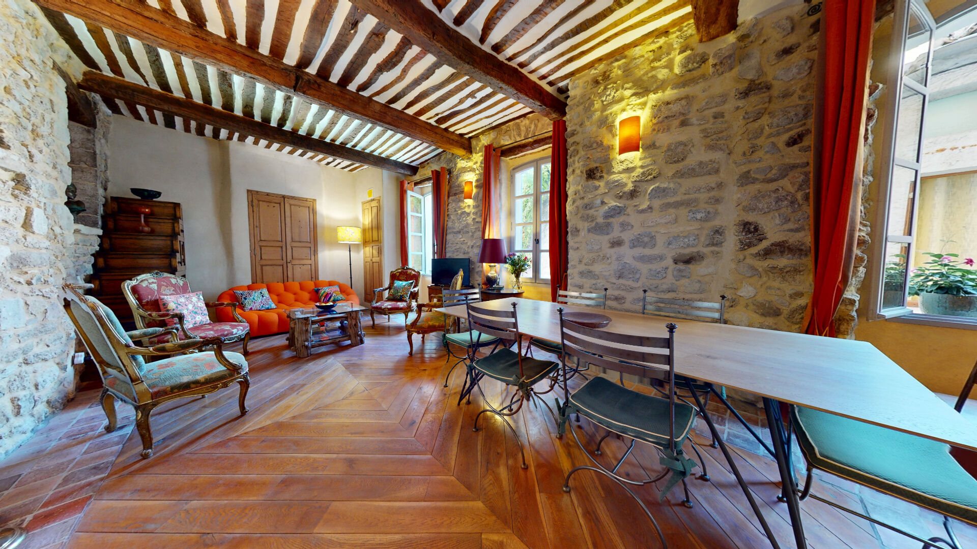 Maison à vendre, 353m², Vaison-la-Romaine
