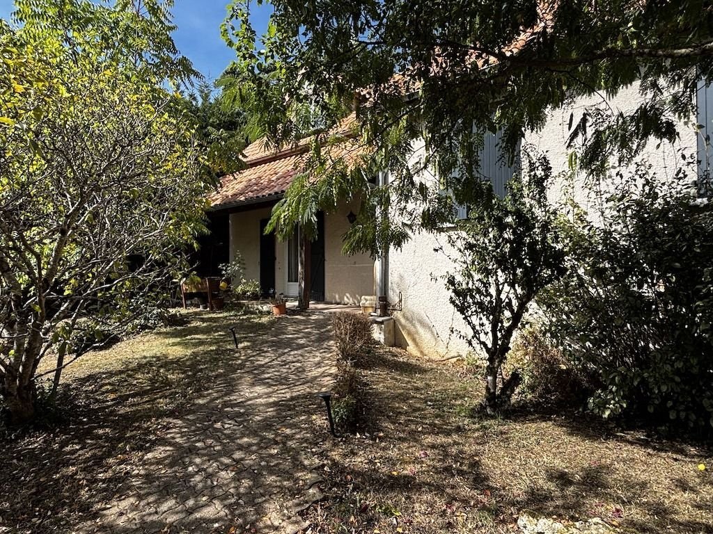 Maison à vendre, 131m², Nieuil-l'Espoir
