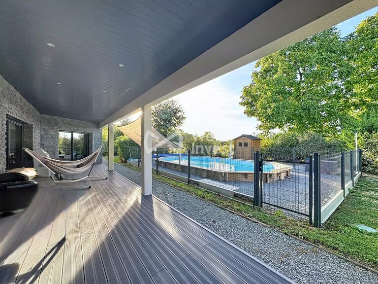 Maison à vendre, 225m², Manzat