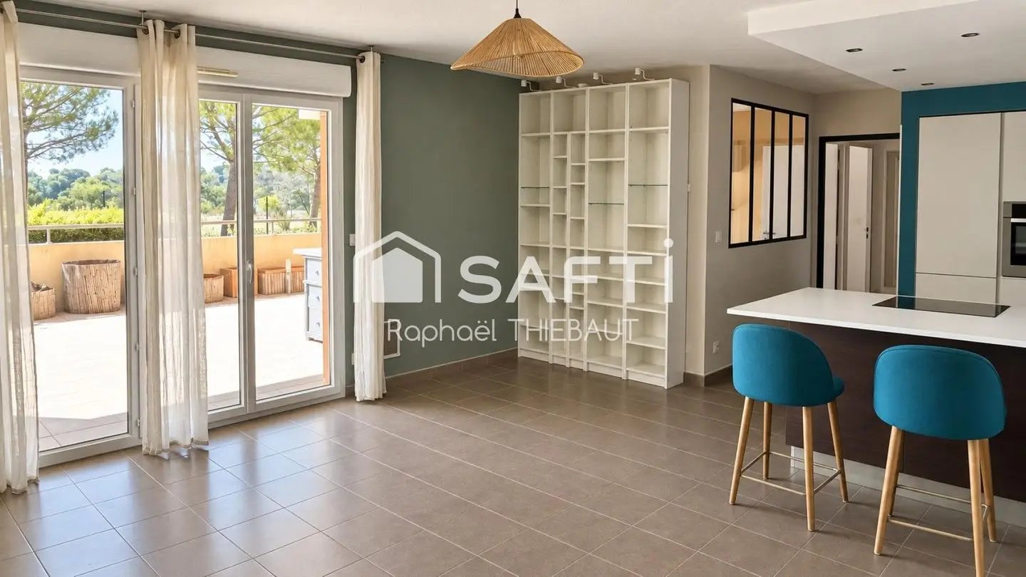 Appartement à louer, 69m², Saint-Raphaël