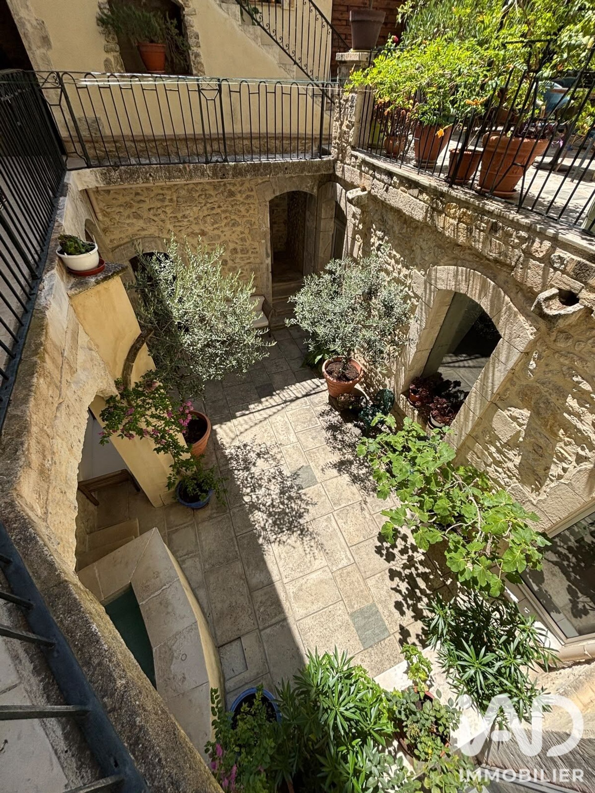 Maison à vendre, 690m², Bourg-Saint-Andéol