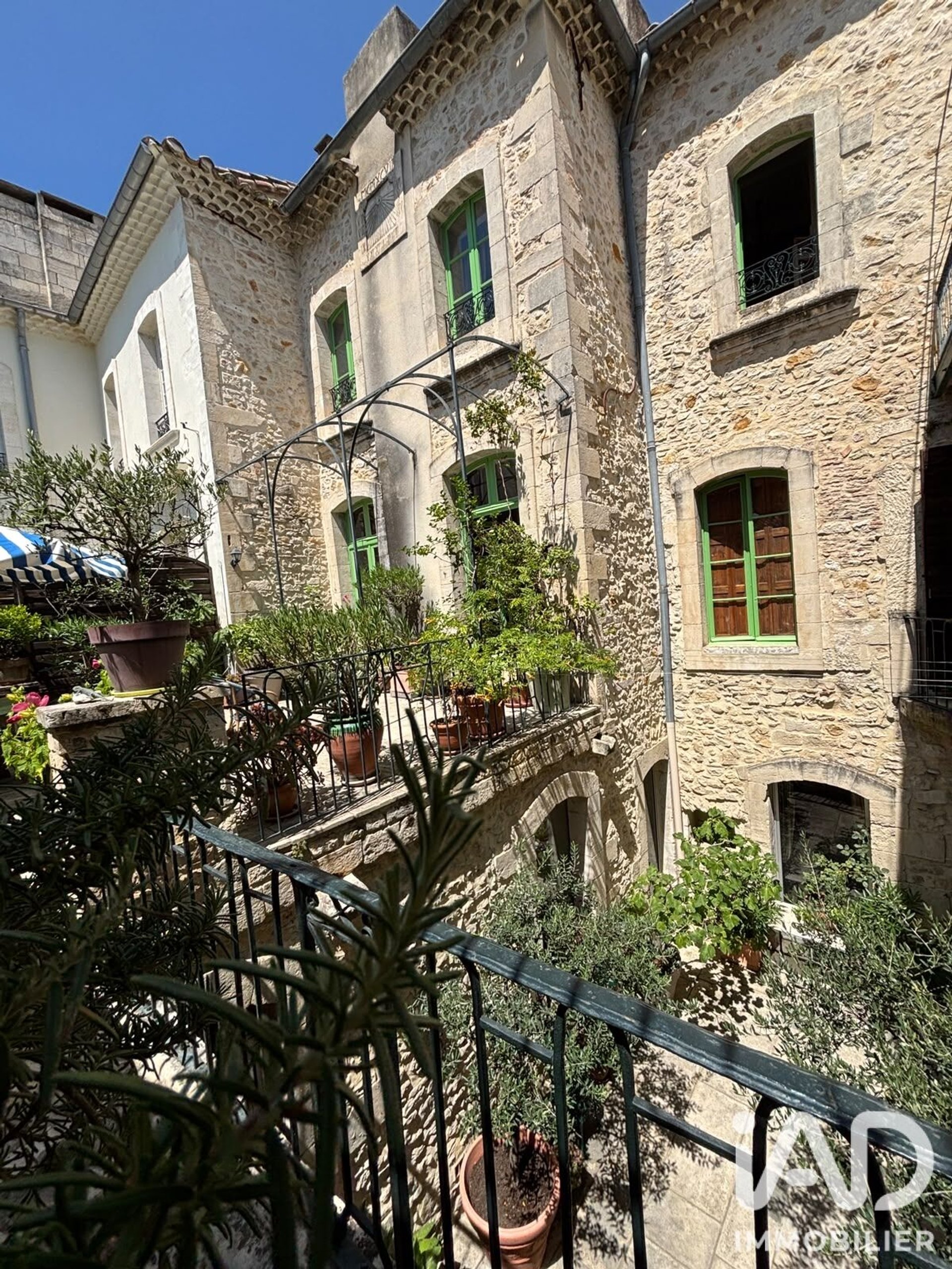 Maison à vendre, 690m², Bourg-Saint-Andéol