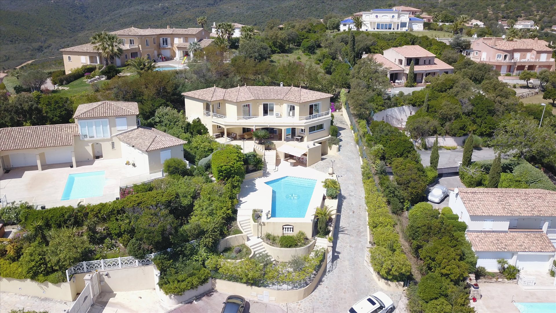 Maison à vendre, 330m², Roquebrune-sur-Argens