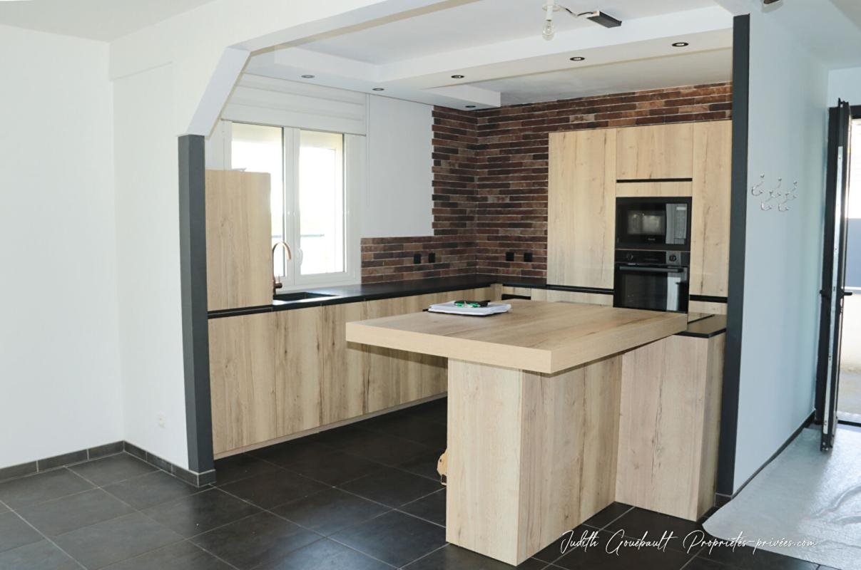 Maison à vendre, 133m², Ploumagoar