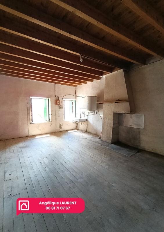 Maison à vendre, 52m², Saint-Maurice-en-Gourgois