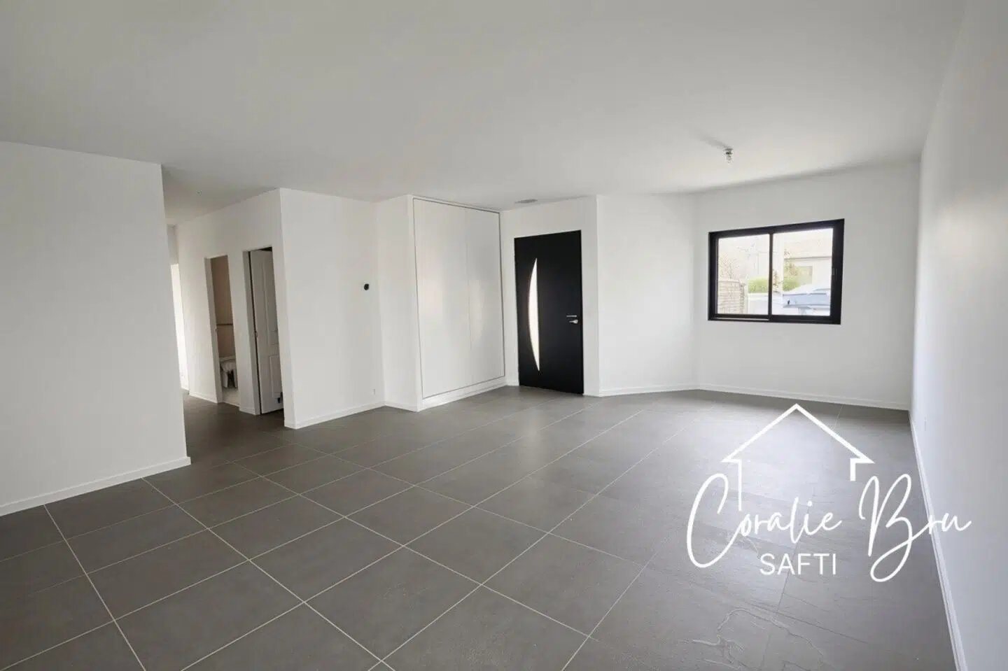 Maison à vendre, 122m², Eyrans