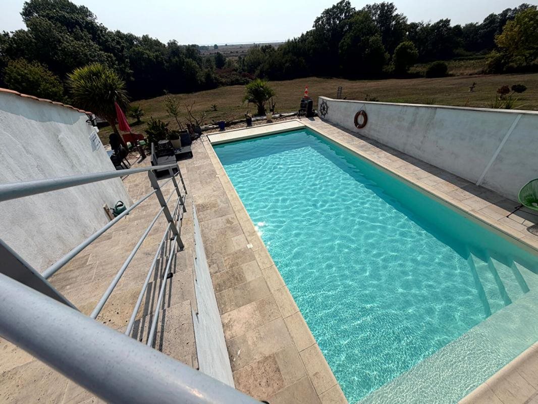 Maison à vendre, 310m², Saint-Dizant-du-Gua