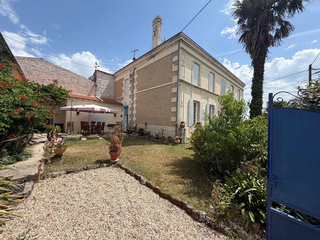 Maison à vendre, 271m², Corme-Ecluse