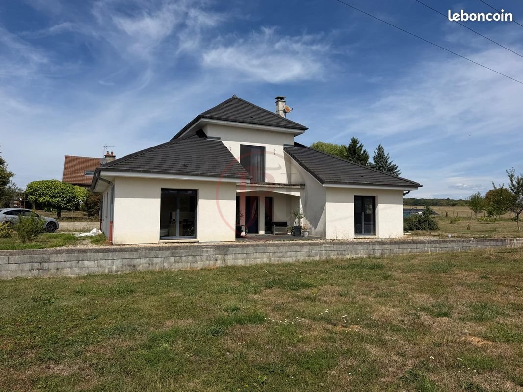 Maison à vendre, 150m², Rioz