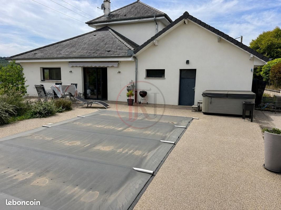 Maison à vendre, 150m², Rioz