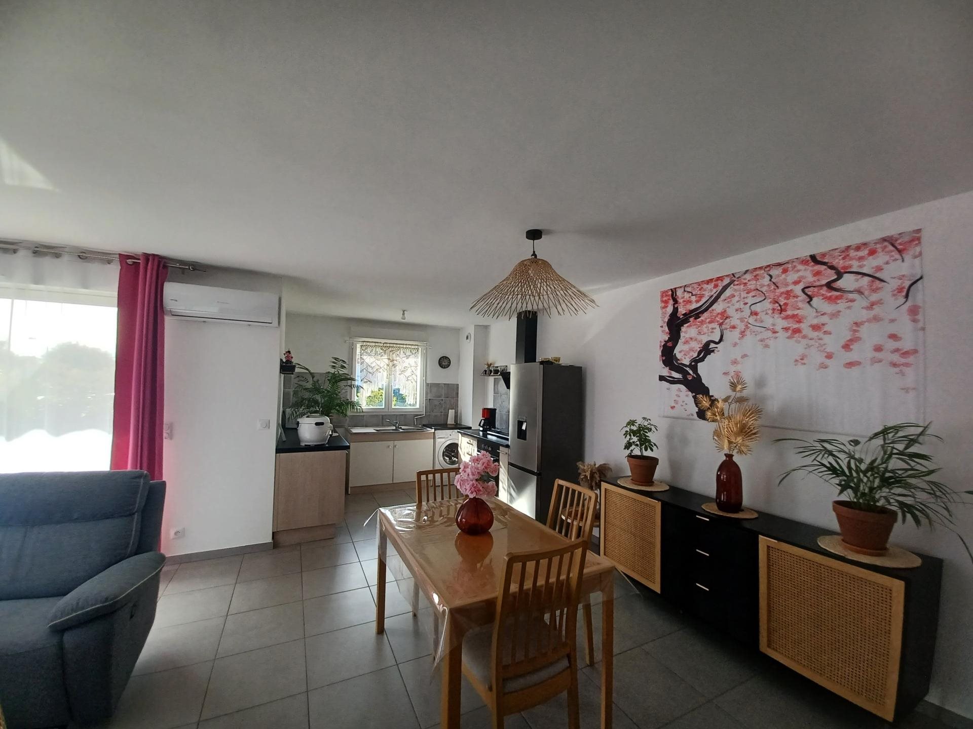 Appartement à vendre, 64m², Péret