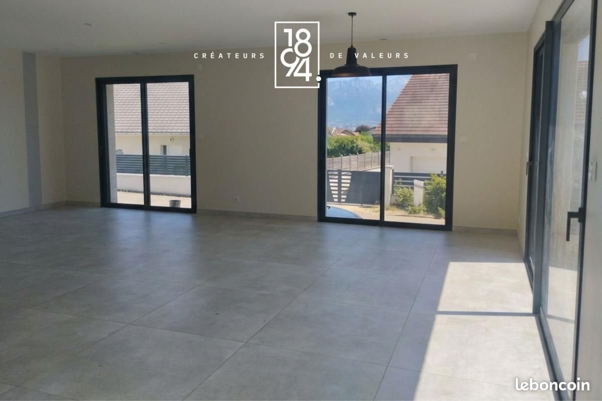 Maison à vendre, 122m², Poisy