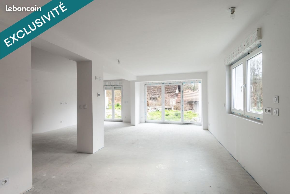Maison à vendre, 130m², Perrignier