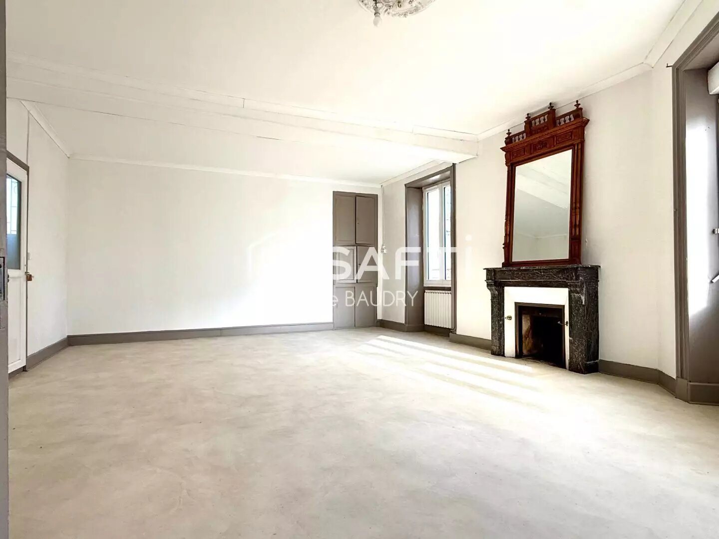 Maison à vendre, 292m², L'Hermenault