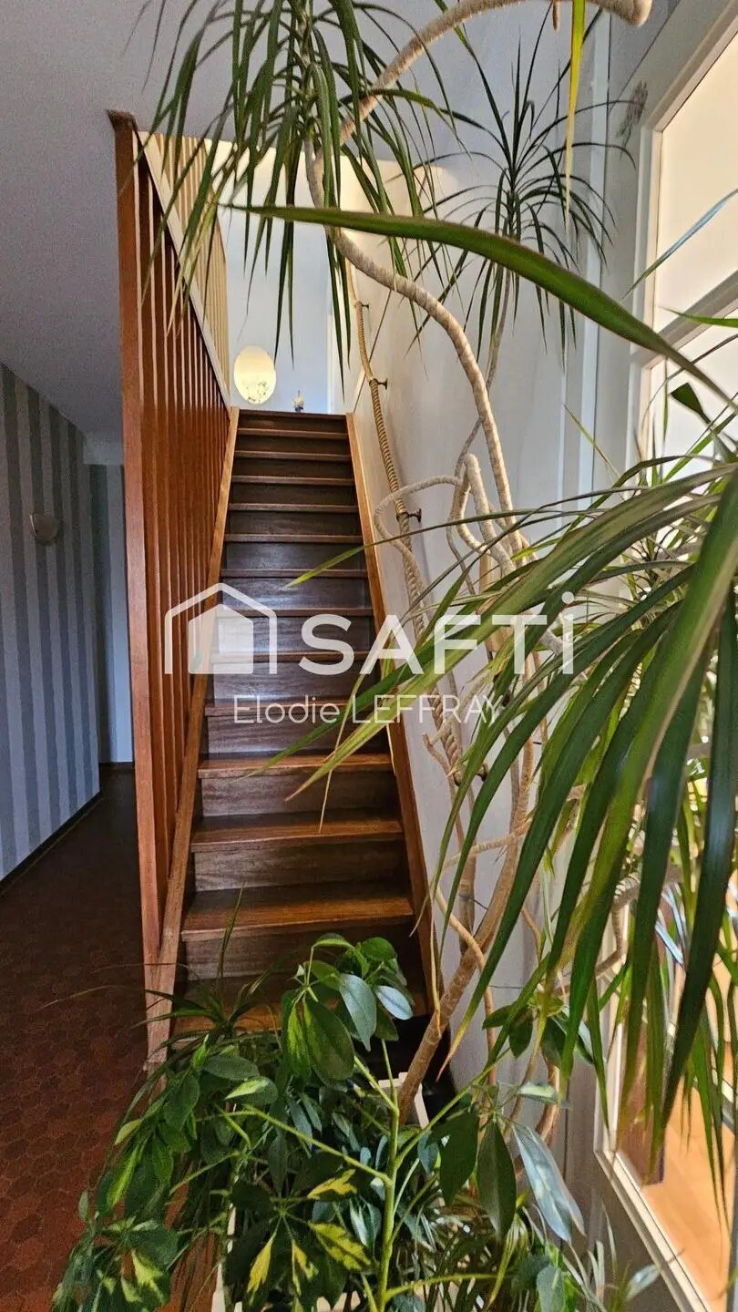 Maison à vendre, 165m², Luceau