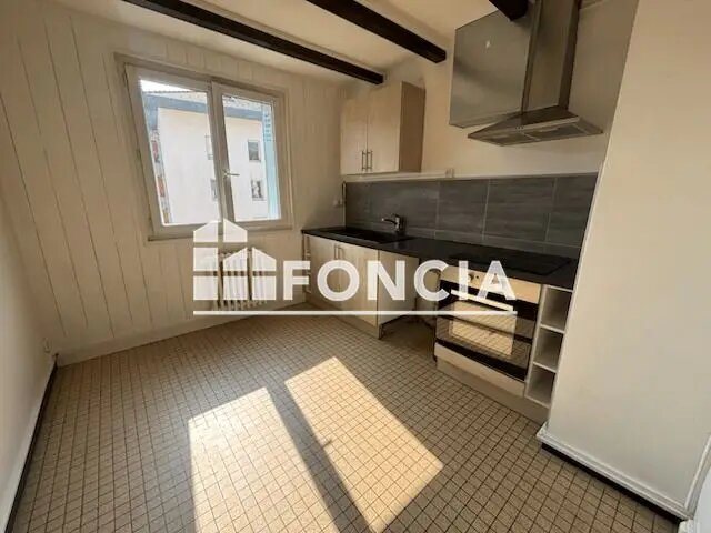 Appartement à louer, 55m², Saint-Pierre-en-Faucigny